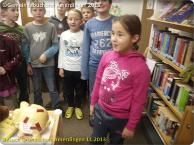 Besuch der Grundschule Amerdingen 09.11.2013_14